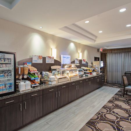Holiday Inn Express & Suites Wharton By Ihg Екстериор снимка