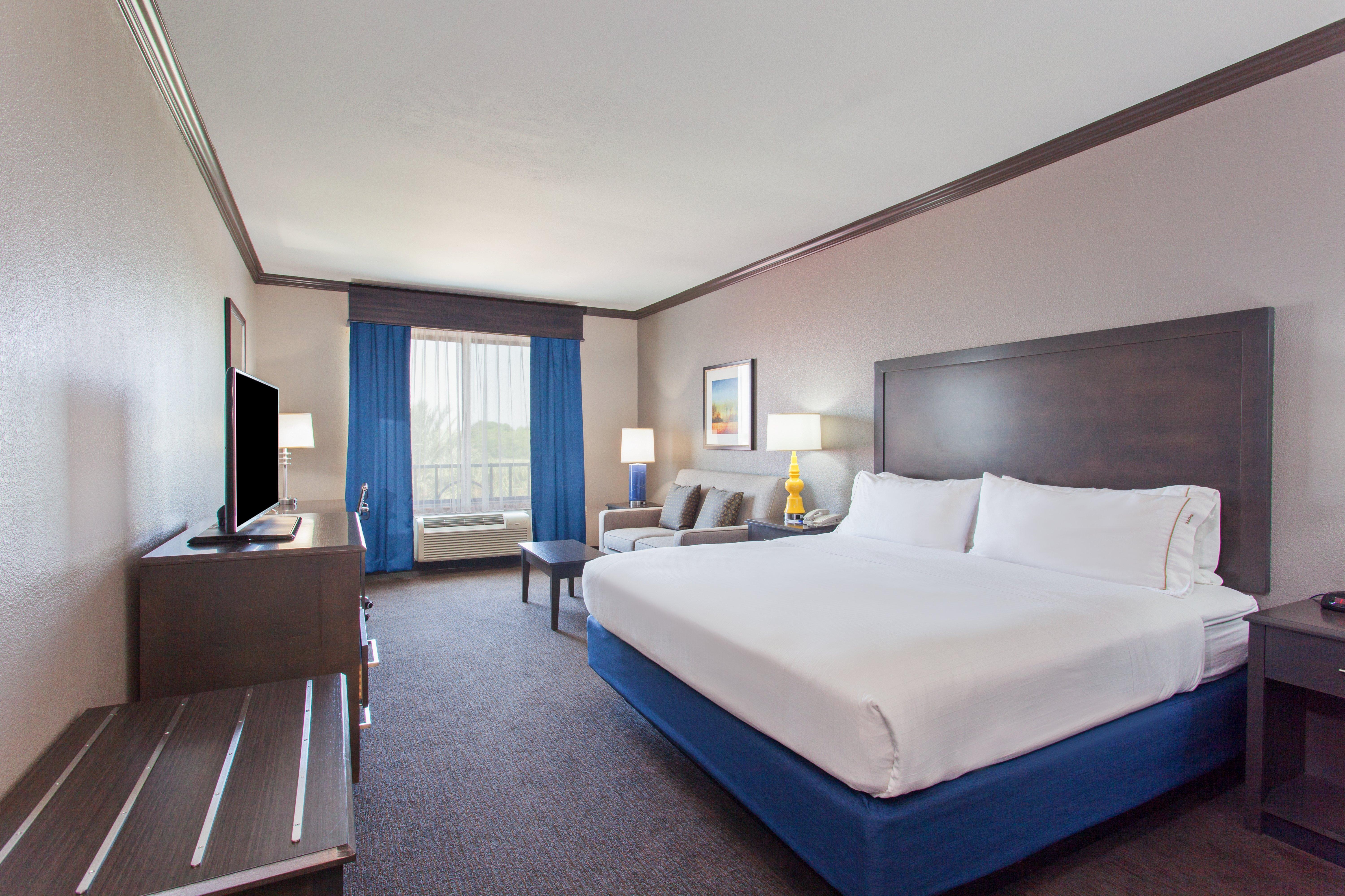 Holiday Inn Express & Suites Wharton By Ihg Екстериор снимка