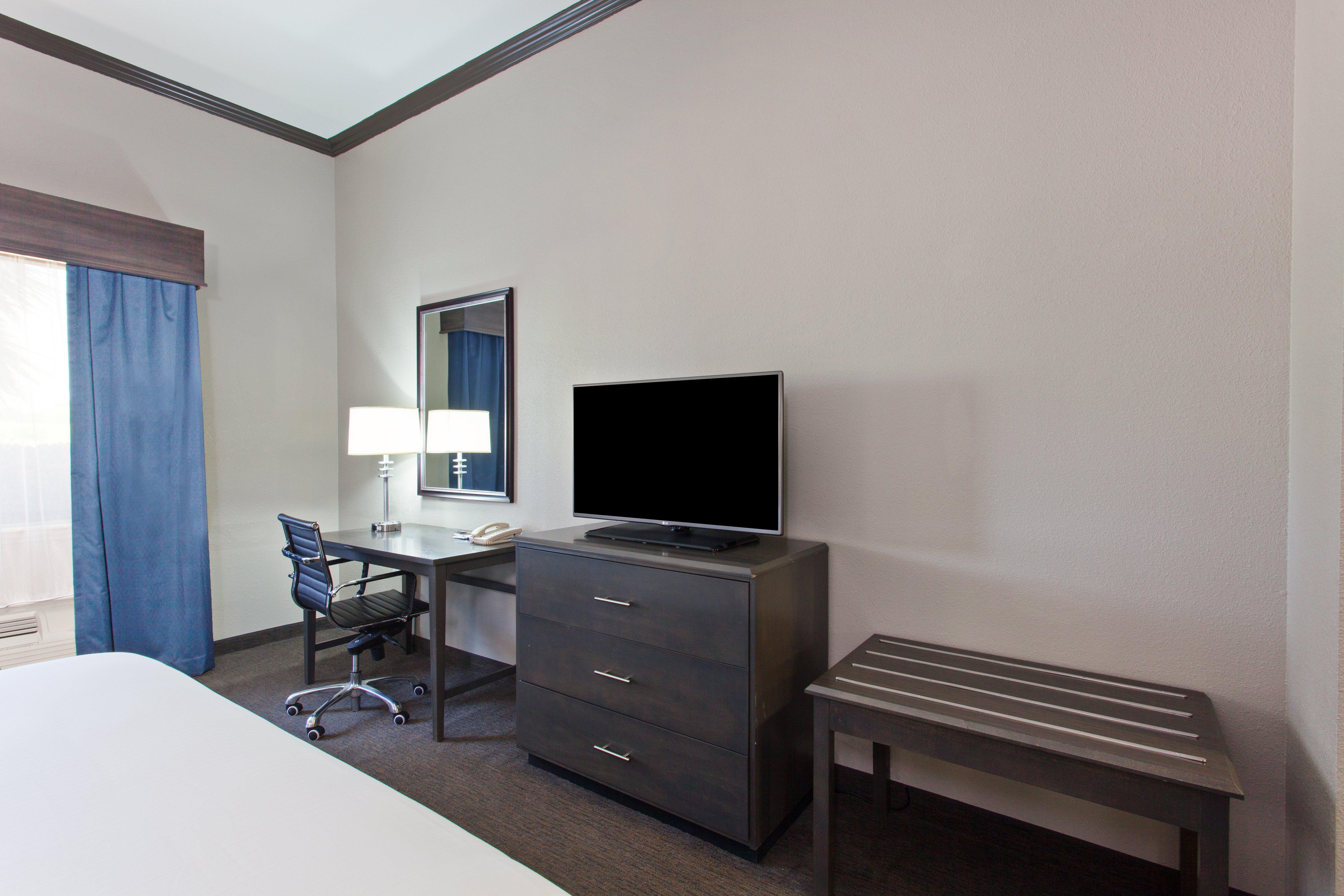 Holiday Inn Express & Suites Wharton By Ihg Екстериор снимка