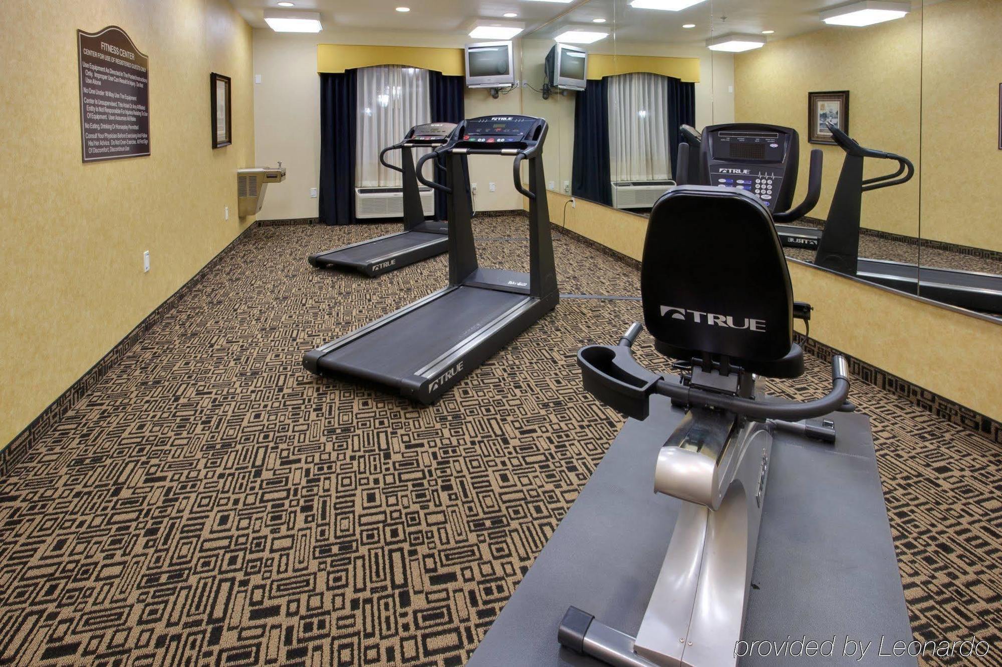 Holiday Inn Express & Suites Wharton By Ihg Съоръжения снимка